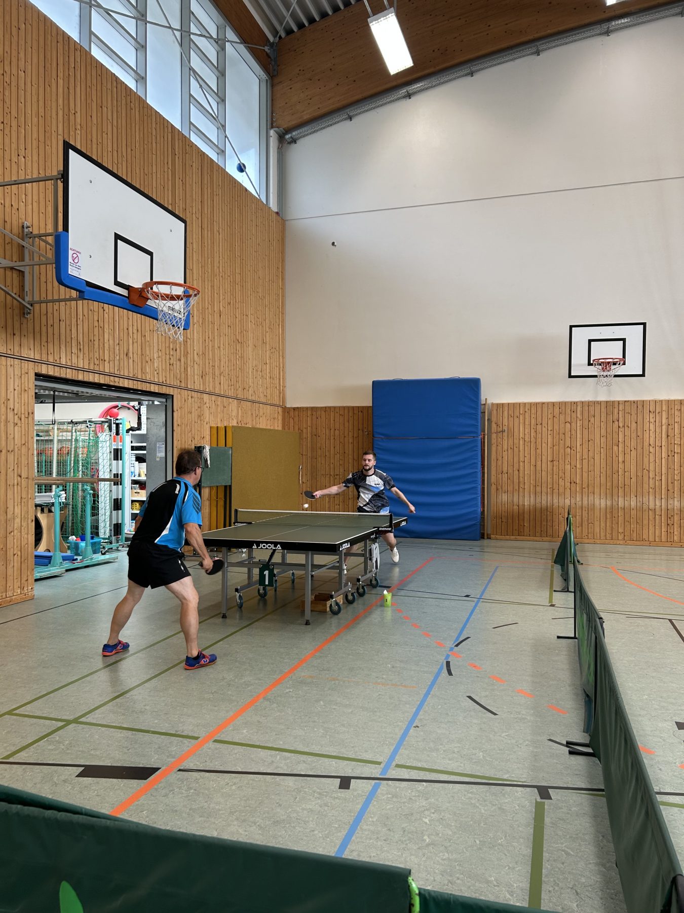 Familienturnier beim SV Turbo 90 Dessau – Tischtennis, Spaß und Teamgeist